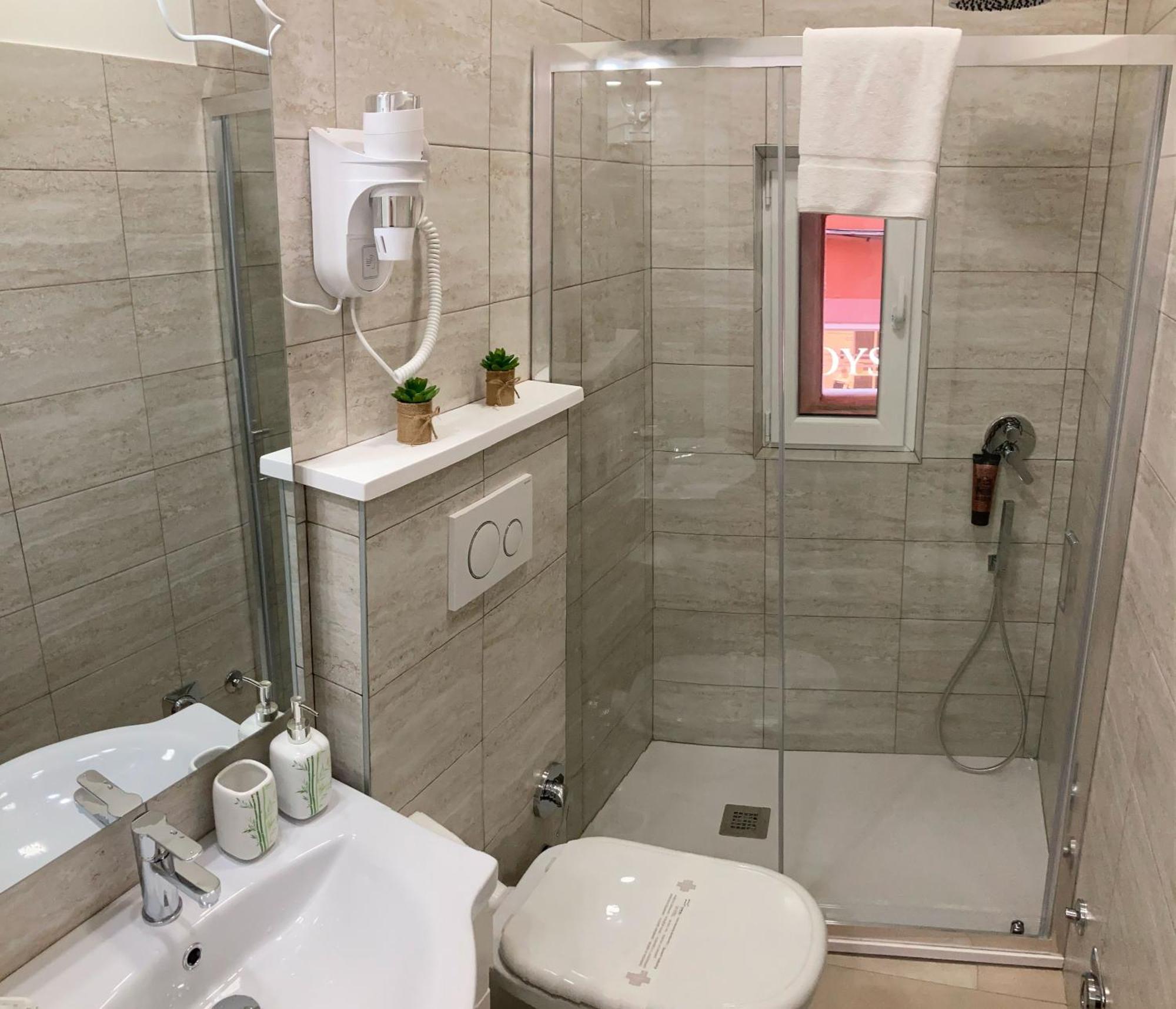 Bologna Central Apartments - Indipendenza 36 Eksteriør billede